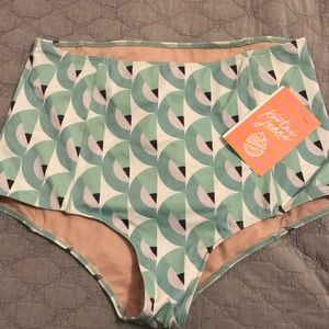 Kortni Jeane retro birds eye high waisted bottom